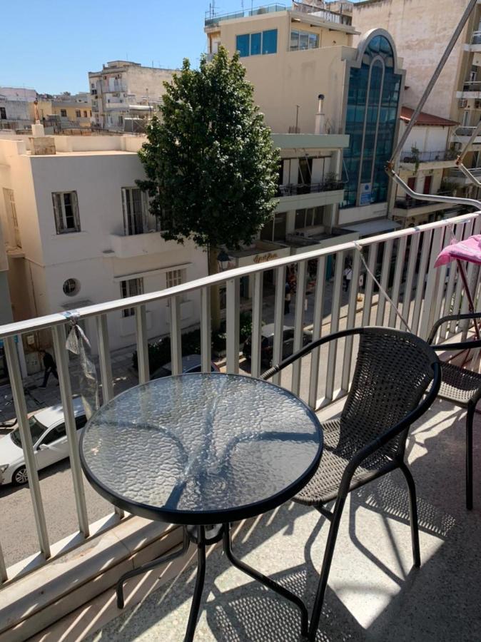 Appartment Near Center Corinth Екстериор снимка